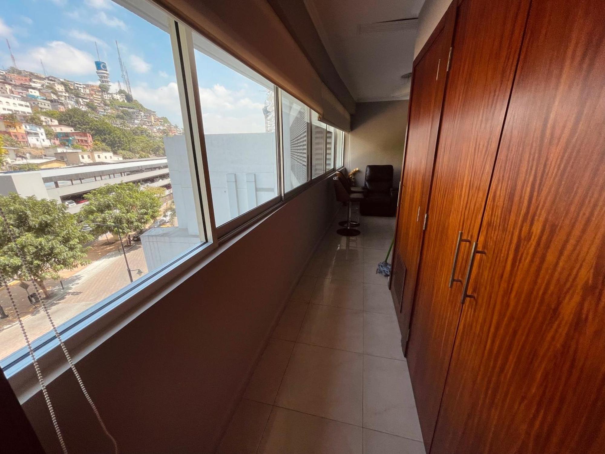 Suite Frente Al Rio En Puerto Santa Ana Riverfront Guayaquil Bagian luar foto